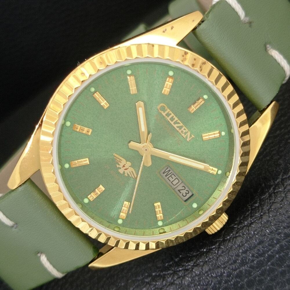 Vintage 1977 Citizen Automatic Mens Gold Watch W/daydate & Green accents